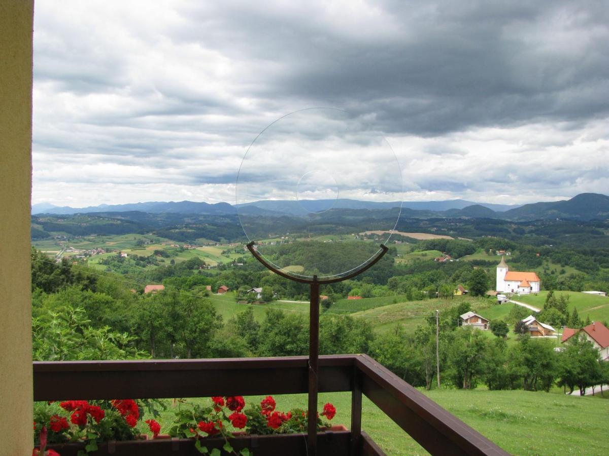 Holiday House Panorama Podcetrtek Bagian luar foto