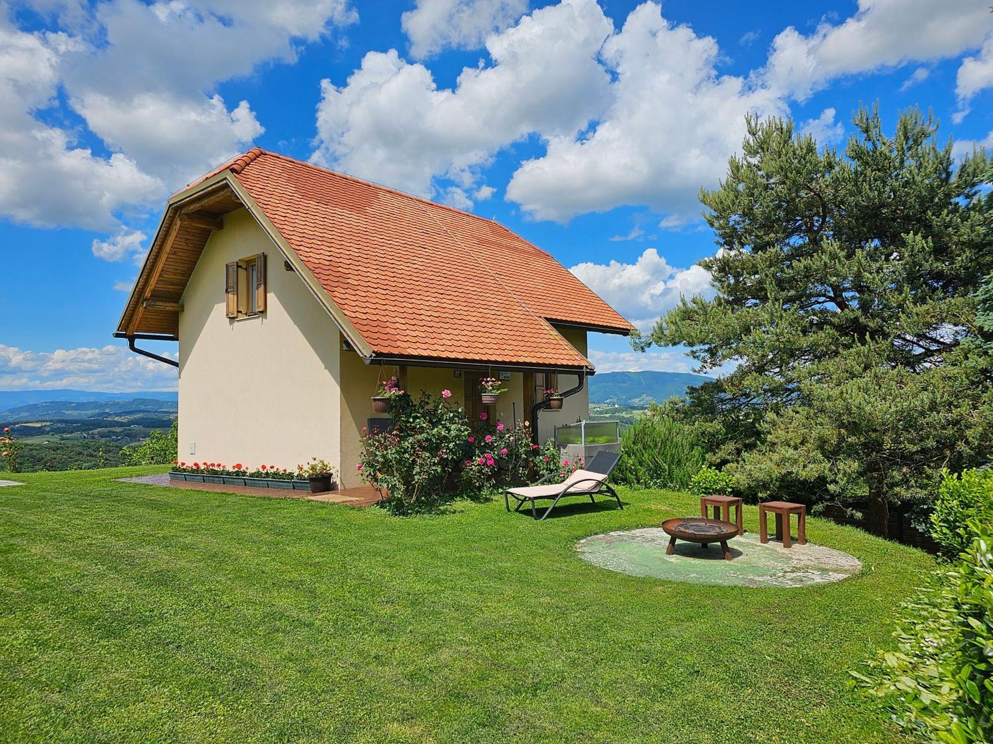 Holiday House Panorama Podcetrtek Bagian luar foto